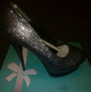 Mascotte Heel Last in stock